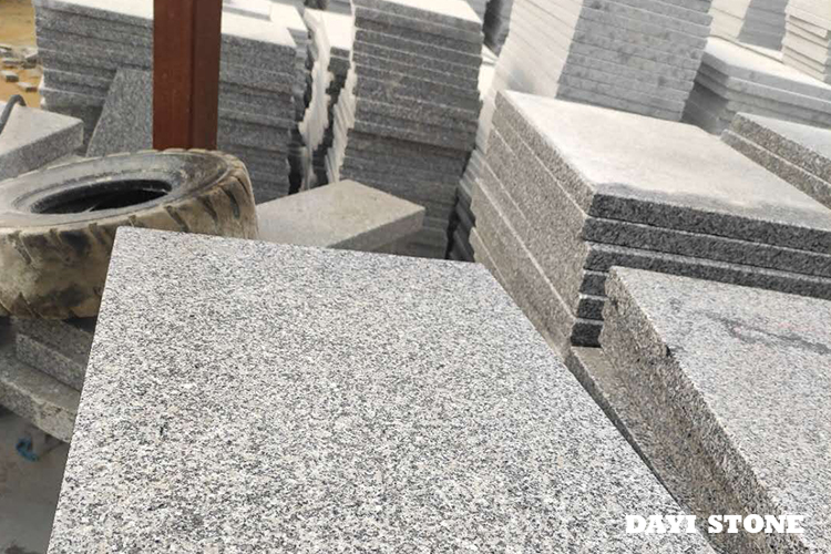 Paving Light Grey Granite G603-10 Top flamed bevelled 2mm others sawn 40x60x3cm wooden case Packing - Dayi Stone Paving Light Grey Granite G603-10 Top flamed bevelled 2mm others sawn 40x60x3cm wooden case Packing - Dayi Stone